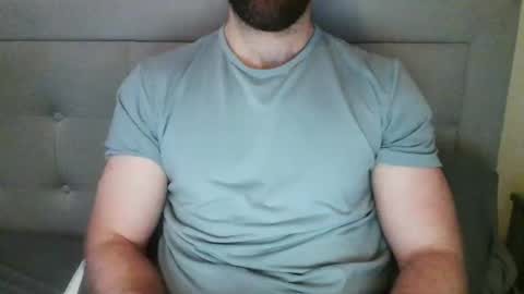 baddboy24777 online show from May 11, 12:16 am