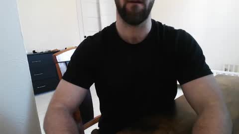 baddboy24777 online show from May 19, 9:54 pm