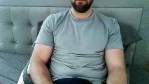 baddboy24777 online show from June 26, 11:36 am