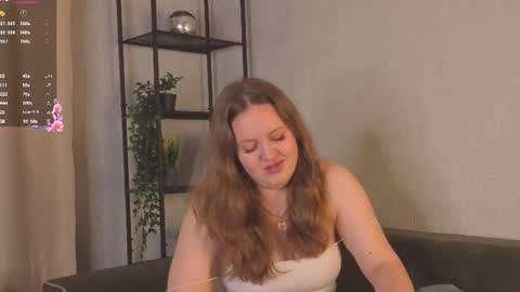 Snapshot of baddecisiongirl chatting on July 27, 6:31 am baddecisiongirl online show from July 27, 6:31 am