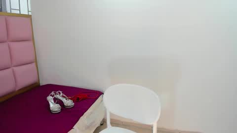 Snapshot of baddest_cat chatting on March 11, 4:57 pm baddestcat online show from March 11, 4:57 pm