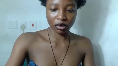 baddiebitchx online show from June 14, 8:05 am
