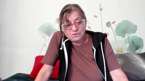 Gina online show from September 30, 2:33 pm