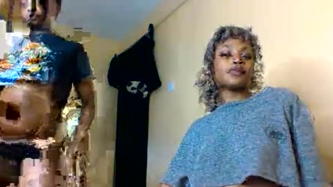 Snapshot of badgurllily chatting on October 20, 3:01 pm Lily. online show from October 20, 3:01 pm