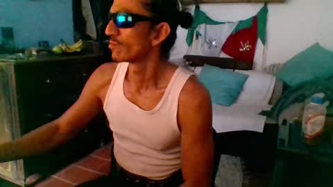 Mexican livin Off the Wall online show from February 4, 3:26 pm