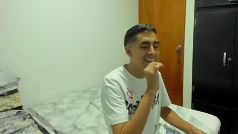 Juan Help us reach 100 likes online show from September 10, 1:49 am