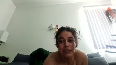Snapshot of badlil3m chatting on June 17, 10:21 pm badlil3m online show from June 17, 10:21 pm
