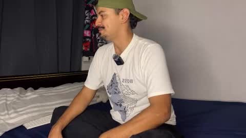 badlucky_ online show from January 17, 4:50 am