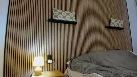 Snapshot of badmodel_ chatting on April 15, 1:51 pm Name online show from April 15, 1:51 pm