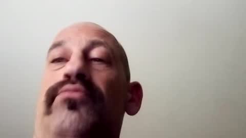 Snapshot of badmtherfuker chatting on December 15, 7:23 am badmtherfuker online show from December 15, 7:23 am