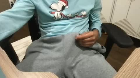 Snapshot of badwolf_bbc chatting on December 11, 7:14 pm badwolf_bbc online show from December 11, 7:14 pm