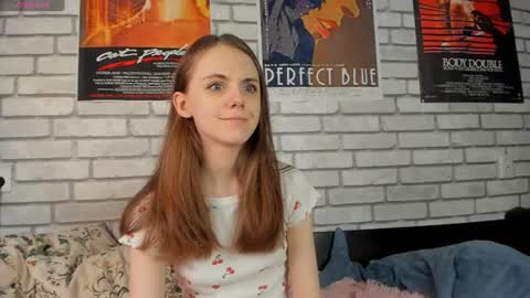 Snapshot of baenova chatting on June 11, 7:56 pm Molly links in bio online show from June 11, 7:56 pm