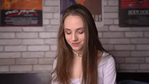 Snapshot of baenova chatting on July 12, 7:49 pm Molly links in bio online show from July 12, 7:49 pm
