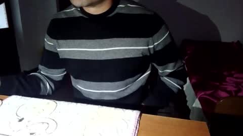 Snapshot of baiat_frumusel chatting on October 3, 9:39 am baiat_frumusel online show from October 3, 9:39 am