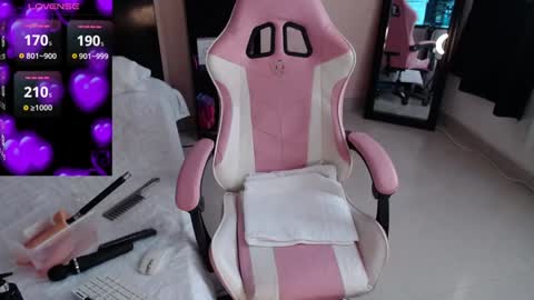 sandra online show from February 1, 2:02 pm