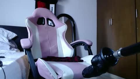 sandra online show from October 6, 2:25 pm