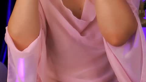 Snapshot of bailey_evans chatting on November 5, 6:35 am Bailey online show from November 5, 6:35 am