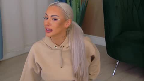 bailey_rush online show from November 7, 5:24 pm