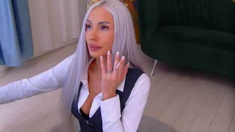 bailey_rush online show from February 5, 1:05 pm