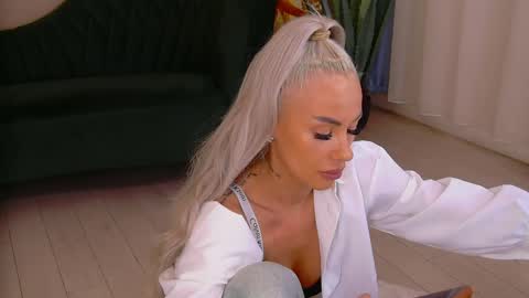 bailey_rush online show from May 30, 2:58 pm