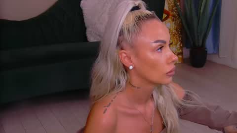 bailey_rush online show from July 18, 5:17 pm