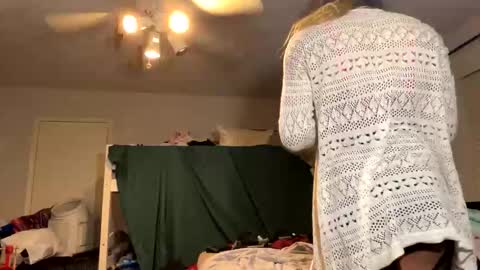 Bakingjeans online show from October 1, 6:52 am