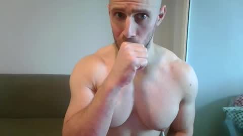 Snapshot of baldyboyy chatting on February 27, 6:50 am baldyboyy online show from February 27, 6:50 am