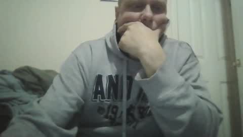 Snapshot of ballzrockwell chatting on April 25, 11:24 am ballzrockwell online show from April 25, 11:24 am