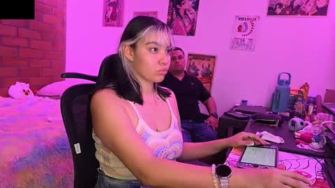 Snapshot of balomil chatting on March 26, 12:17 am balomil online show from March 26, 12:17 am