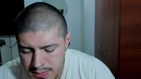 Snapshot of baltazardupont chatting on May 22, 4:30 am Andres - online show from May 22, 4:30 am