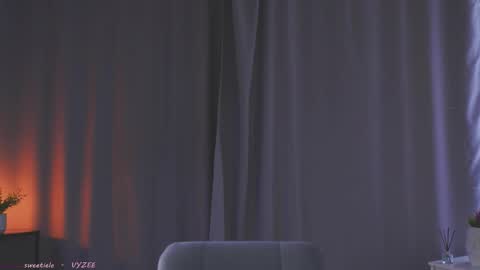 Snapshot of bamba_leyla chatting on March 20, 5:34 am bamba_leyla online show from March 20, 5:34 am