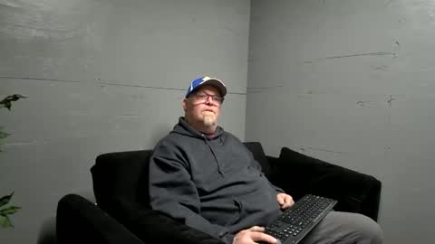 Jas online show from December 21, 3:41 pm