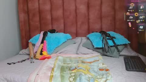 Arianna   online show from September 17, 7:48 pm