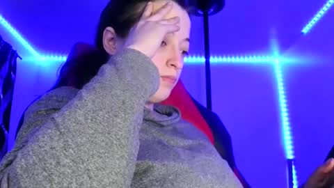 bambiboo8113 online show from February 6, 10:00 pm