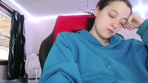 bambiboo8113 online show from February 12, 8:18 pm