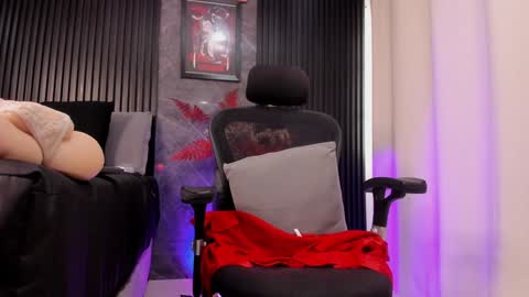 Bambi online show from December 14, 2:42 pm