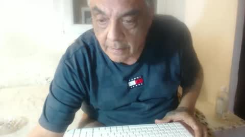 Snapshot of bambino6060 chatting on September 9, 6:40 pm bambino6060 online show from September 9, 6:40 pm