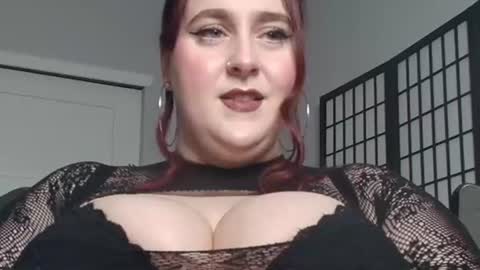 Snapshot of bambixxlynn chatting on June 18, 11:09 pm bambixxlynn online show from June 18, 11:09 pm