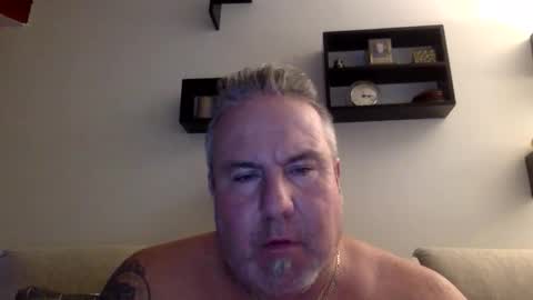 banana5289 online show from December 17, 8:15 pm