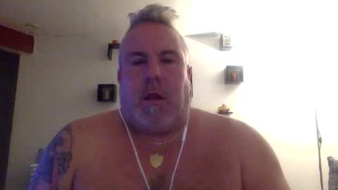 Snapshot of banana5289 chatting on April 2, 2:04 pm banana5289 online show from April 2, 2:04 pm