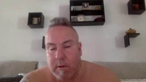 Snapshot of banana5289 chatting on April 18, 2:21 pm banana5289 online show from April 18, 2:21 pm