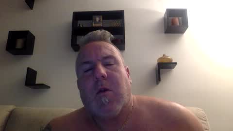 Snapshot of banana5289 chatting on April 28, 1:04 am banana5289 online show from April 28, 1:04 am