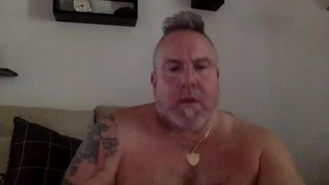 Snapshot of banana5289 chatting on May 1, 3:38 pm banana5289 online show from May 1, 3:38 pm