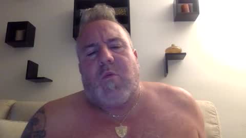 Snapshot of banana5289 chatting on May 2, 11:04 am banana5289 online show from May 2, 11:04 am