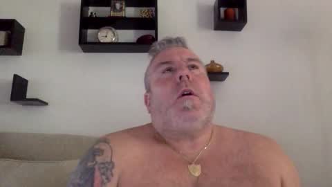 Snapshot of banana5289 chatting on May 8, 4:12 pm banana5289 online show from May 8, 4:12 pm