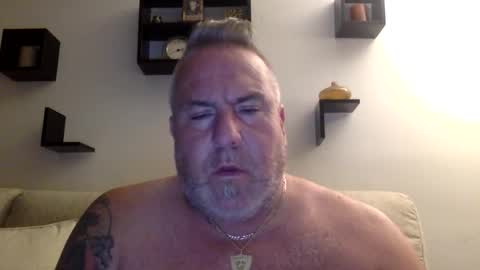 Snapshot of banana5289 chatting on May 31, 6:21 am banana5289 online show from May 31, 6:21 am