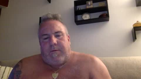 Snapshot of banana5289 chatting on June 11, 1:05 am banana5289 online show from June 11, 1:05 am