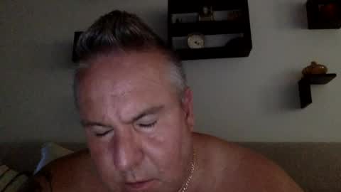 Snapshot of banana5289 chatting on June 15, 8:22 pm banana5289 online show from June 15, 8:22 pm