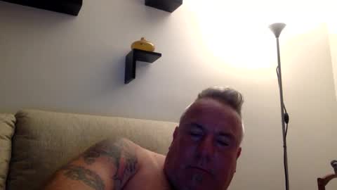 Snapshot of banana5289 chatting on June 25, 2:00 am banana5289 online show from June 25, 2:00 am
