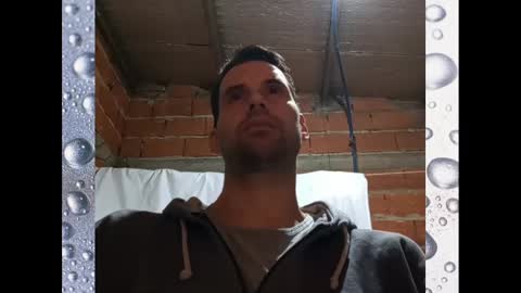 Ezequiel online show from December 8, 1:35 am